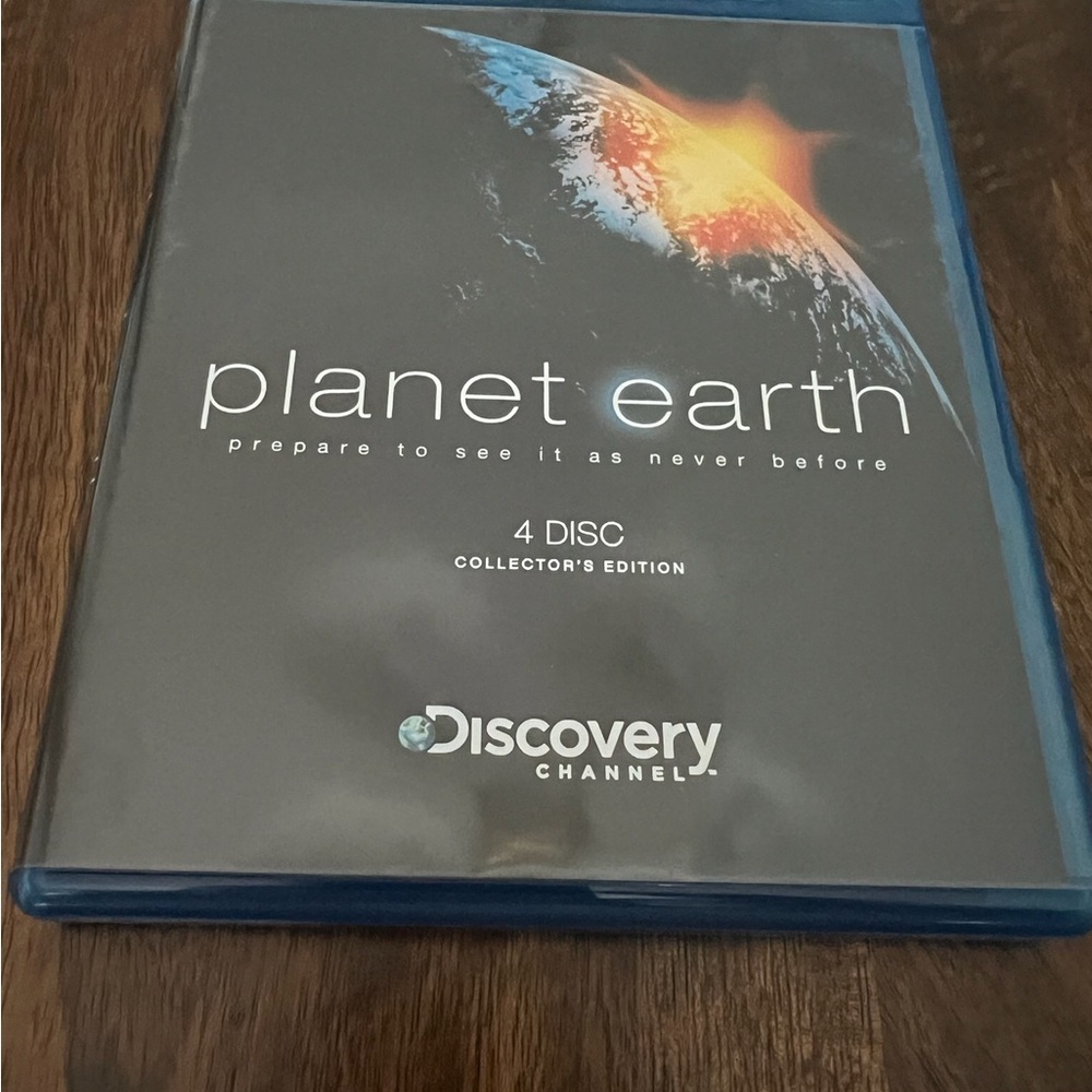 Discovery Planet Earth Blu-ray - Blue and Black